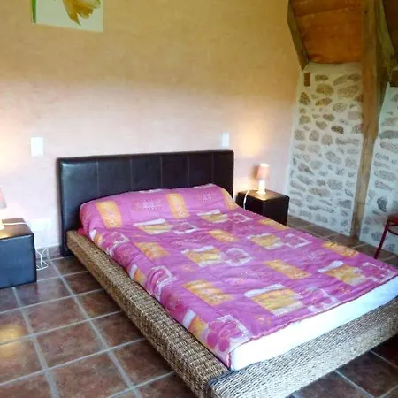 Maison De 2 Chambres Avec Terrasse Amenagee Et Wifi A La Capelle *
